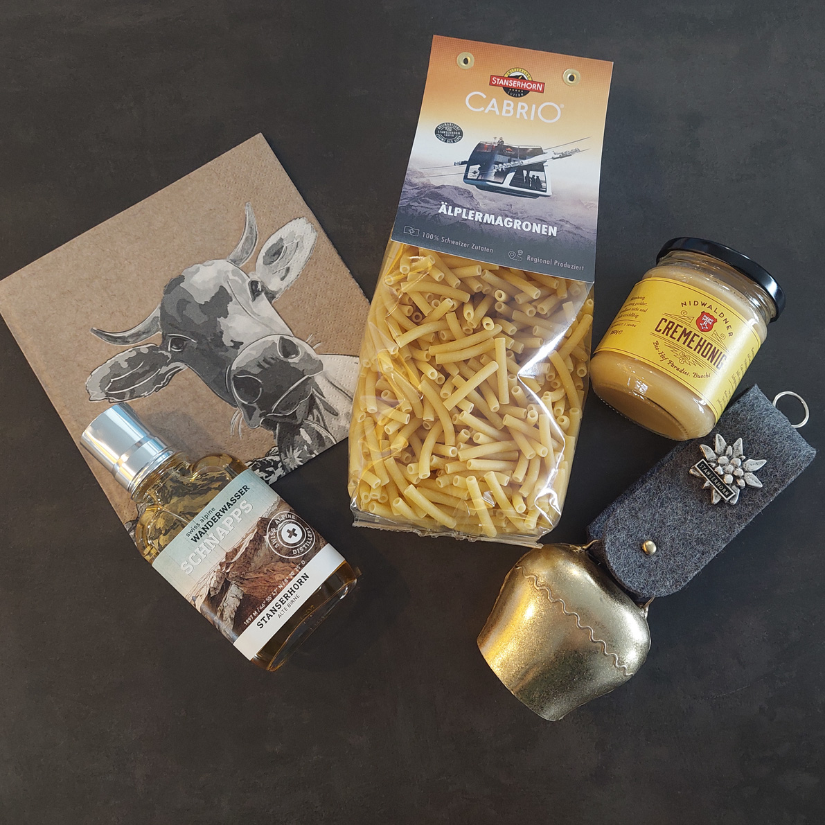 Honig und Schweizer Älpler-Magronen